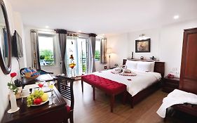 Hanoi Siva Luxury Hotel & Travel